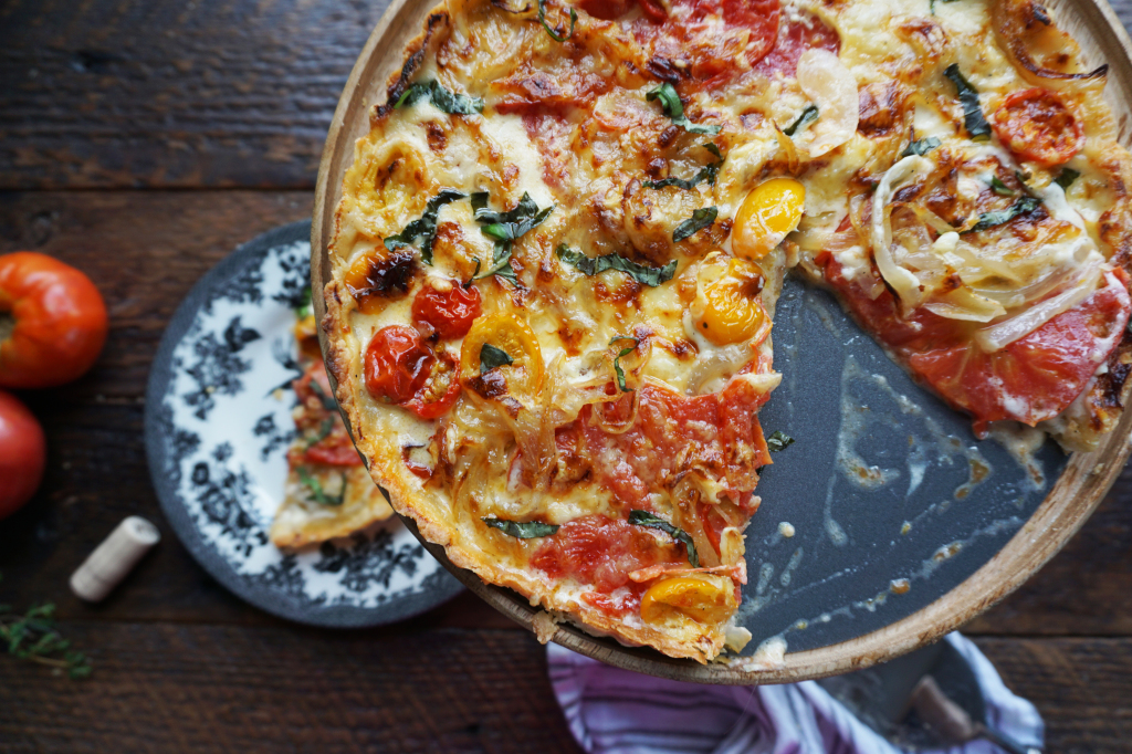 Beefsteak Tomato Tart with Caramelized Onions & Thyme 