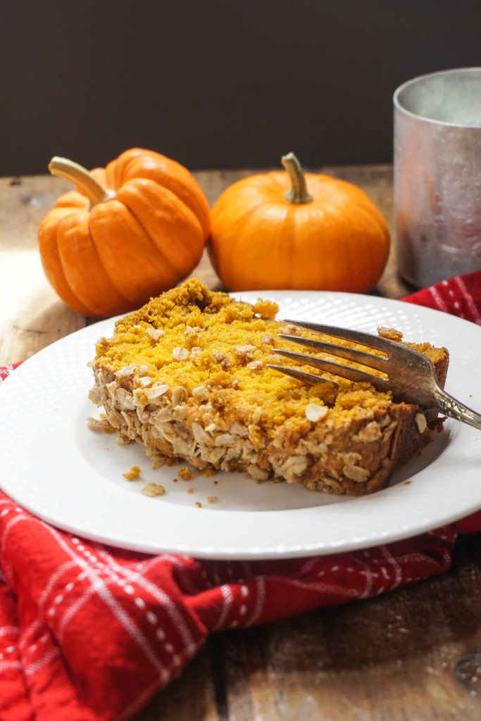 Pumpkin Bread with Toffee Streusel