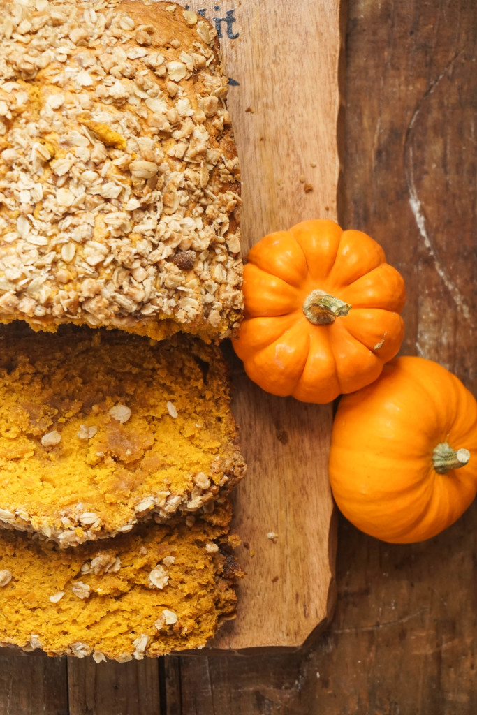 Pumpkin Bread with Toffee Streusel