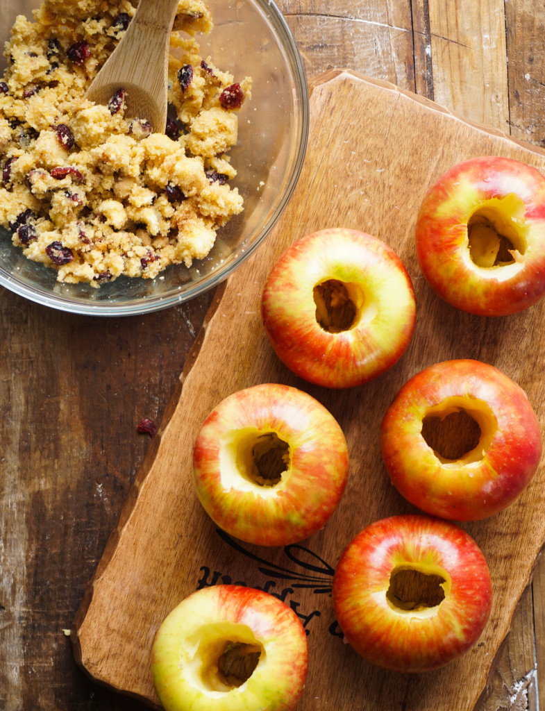 Cornbread & Cranberry Stuffed Apples 