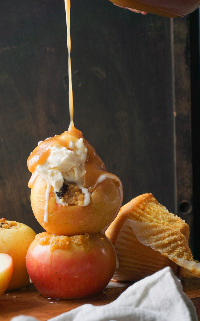 Cornbread & Cranberry Stuffed Apples 