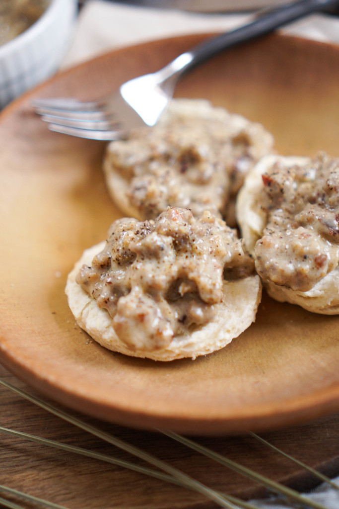 Snowman's Sausage Gravy & Biscuits 