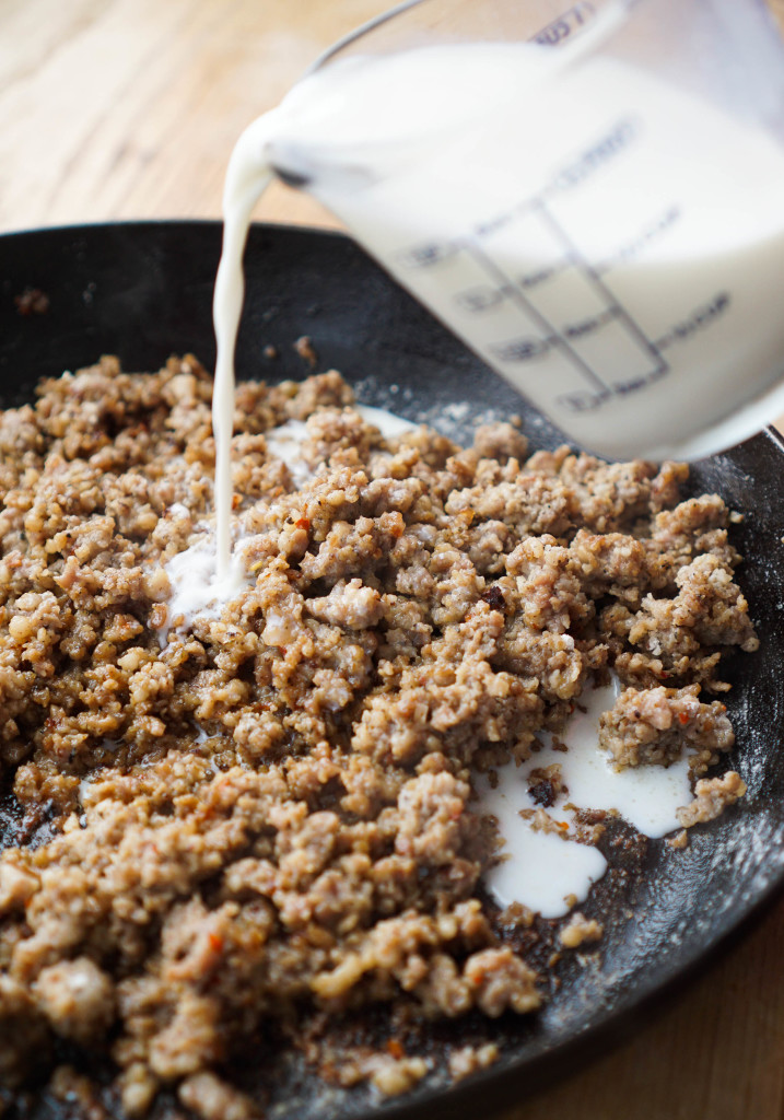 Snowman's Sausage Gravy & Biscuits 