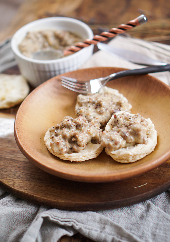 Snowman's Sausage Gravy & Biscuits 