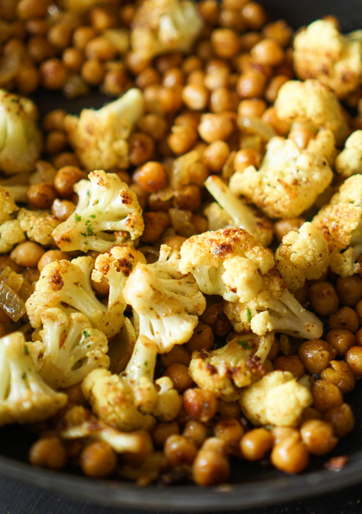 Vegan Spiced Chickpea & Cauliflower Spinach Salad