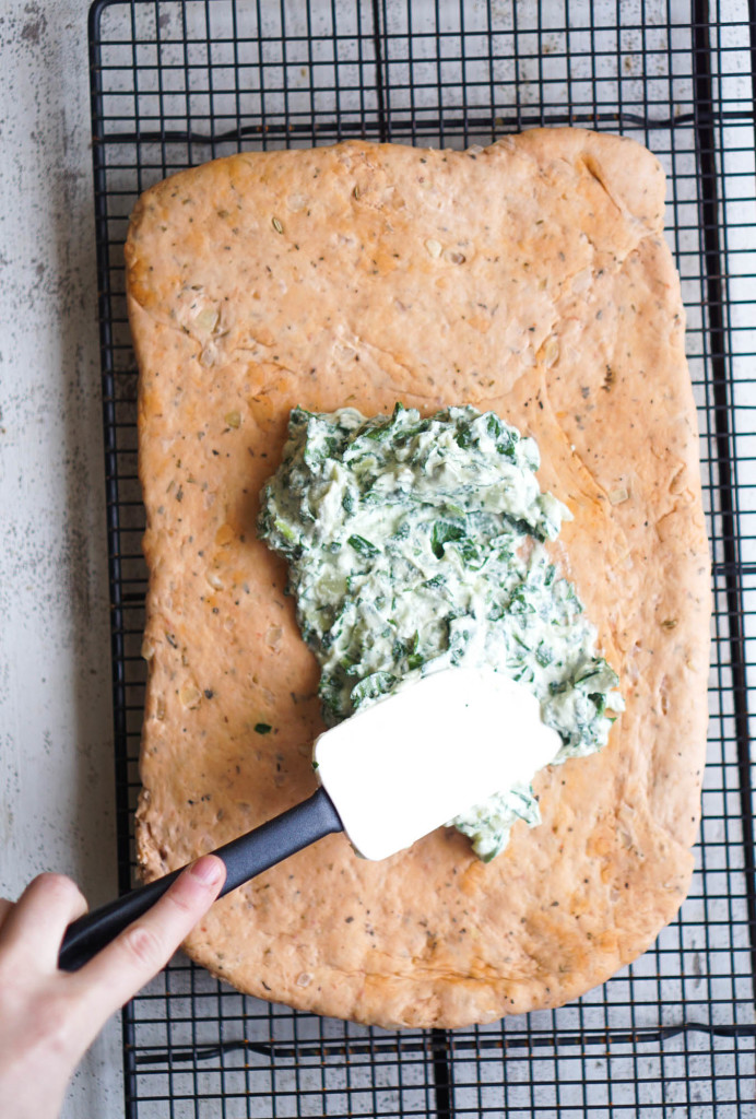 Tomato & Spinach Bread Roulade 